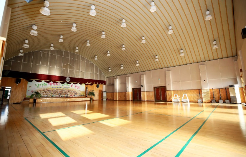 성지초등학교 실내체육관 (4).JPG