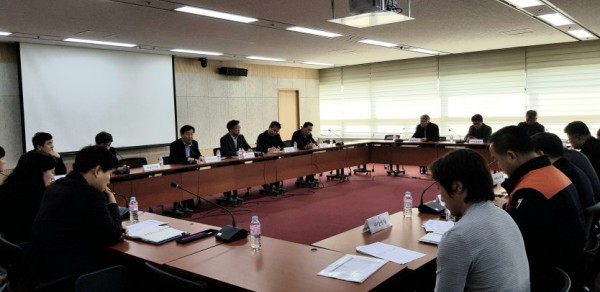 (사진) 29일 청소대행업체 14곳과 간담회.jpg