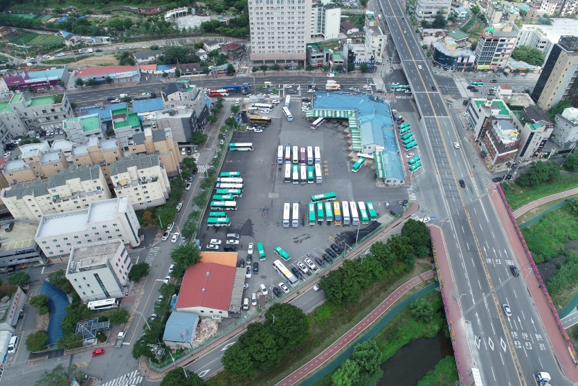 용인공용버스터미널.jpg