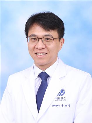 [사진 1] 용인세브란스병원 심장혈관센터 송승준 교수.jpg
