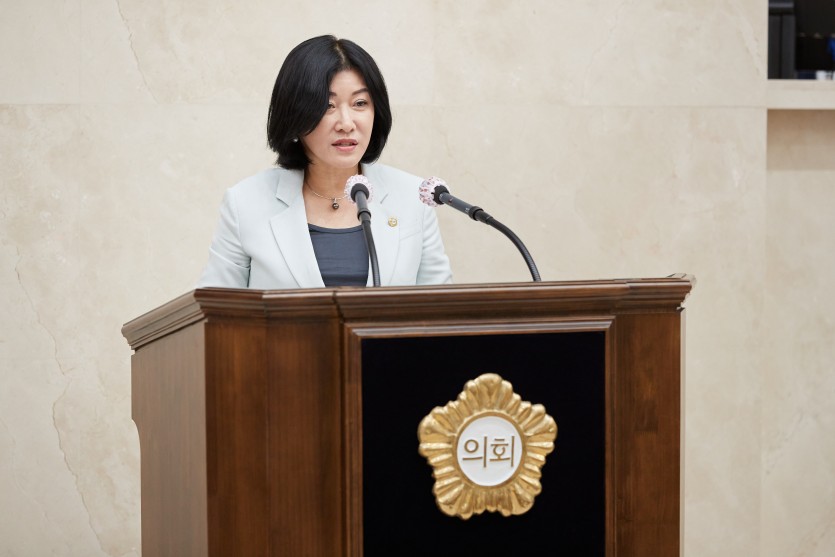 20200612 제244회 정례회 제2차 본회의-시정질문(김희영 의원).jpg