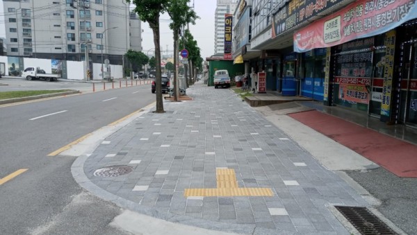 (사진) 금령로 보행환경 개선.jpg