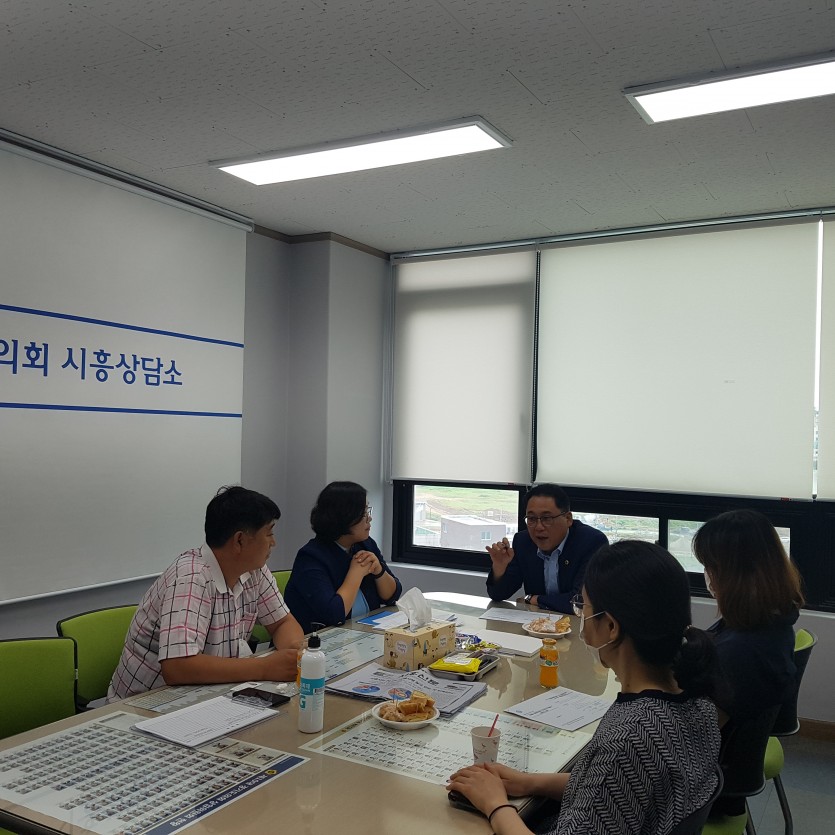 200729 안광률 의원, 학교 행정업무 경감 위한 정담회 실시.jpg