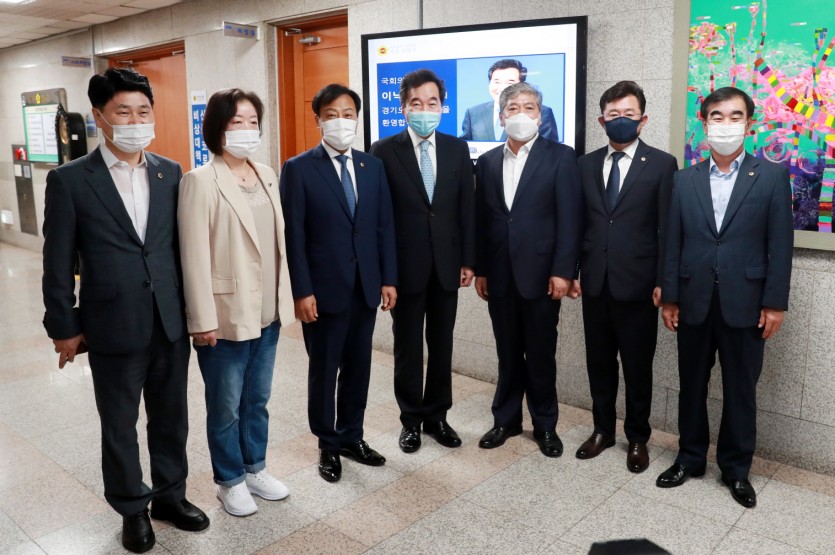1. 200730 장현국 의장, 30일 이낙연 국회의원 접견.jpg