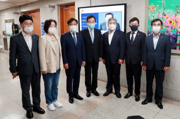 1. 200730 장현국 의장, 30일 이낙연 국회의원 접견.jpg