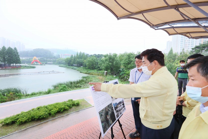 10일 동백호수공원 현장점검5.jpg