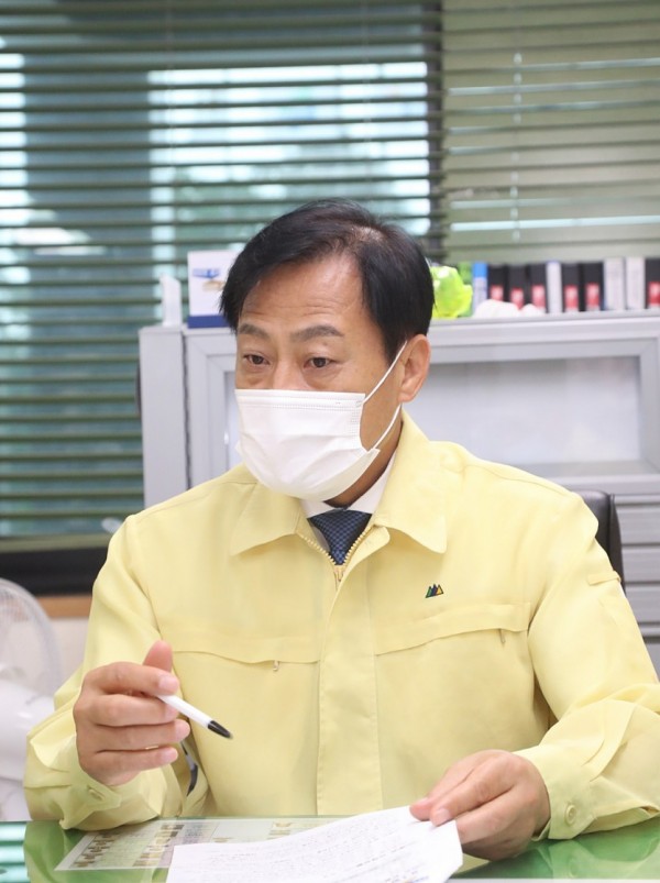 200803 장현국 의장, 31개 시군 호우경보 관련 선제조치로 추가피해 최소화 당부 (1).jpg
