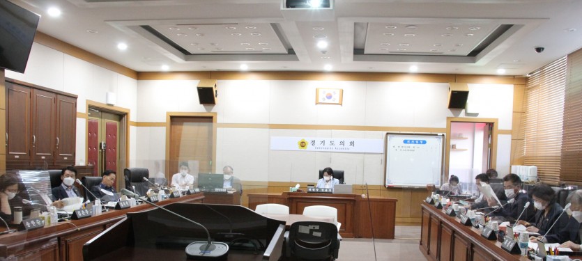 200921 교육기획위, 도교육청 추진사업 정책협의 실시.jpg