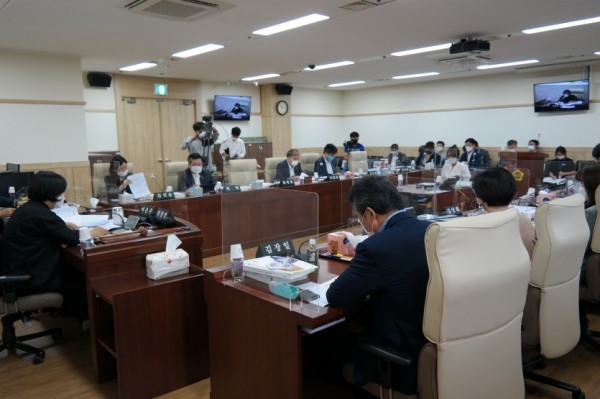 200903 제246회 임시회 제1차 경제노동위 개최.jpg