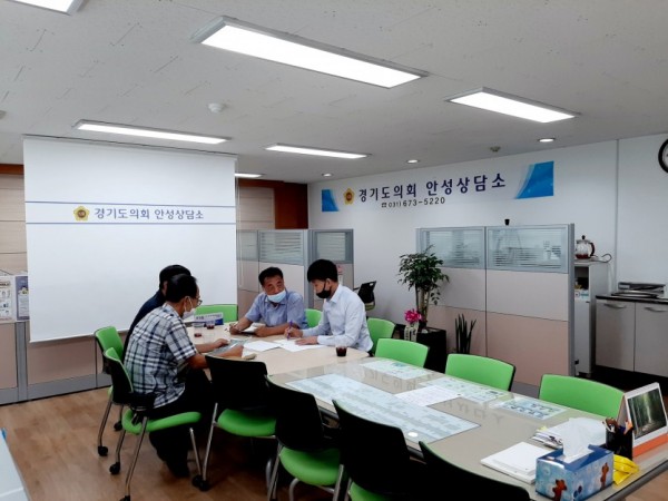 200908 양운석 의원, 지역현안 해결 모색 정담회 개최 (1).jpg