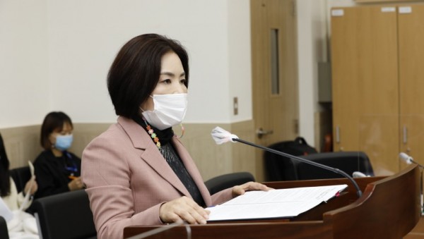 201019 권정선 의원, 학교시설물의 체계적 관리 기틀 마련 (1).JPG