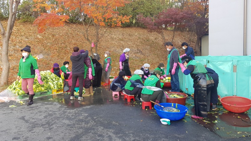 201105_남사면 김장행사 사진(2).jpg