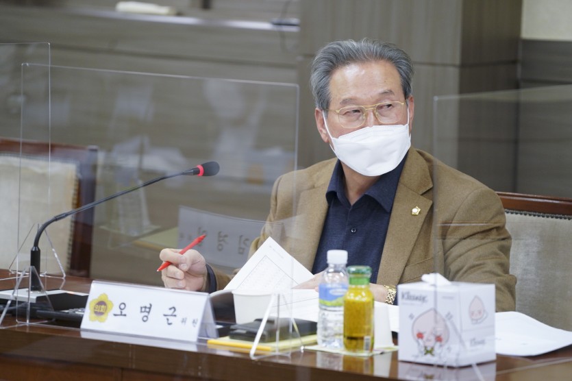 201106 오명근 의원, 2020년 건설교통우 경기도교통연수원 행정사무감사 실시.jpg