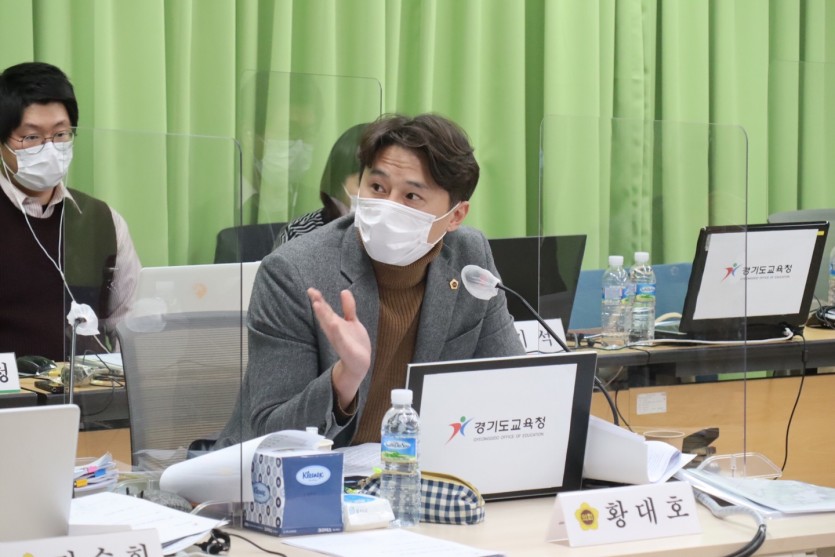 201106 황대호 의원, 학벌사회 조장, 왜곡된 역사관 방조하는 도교육청에 일침.jpg