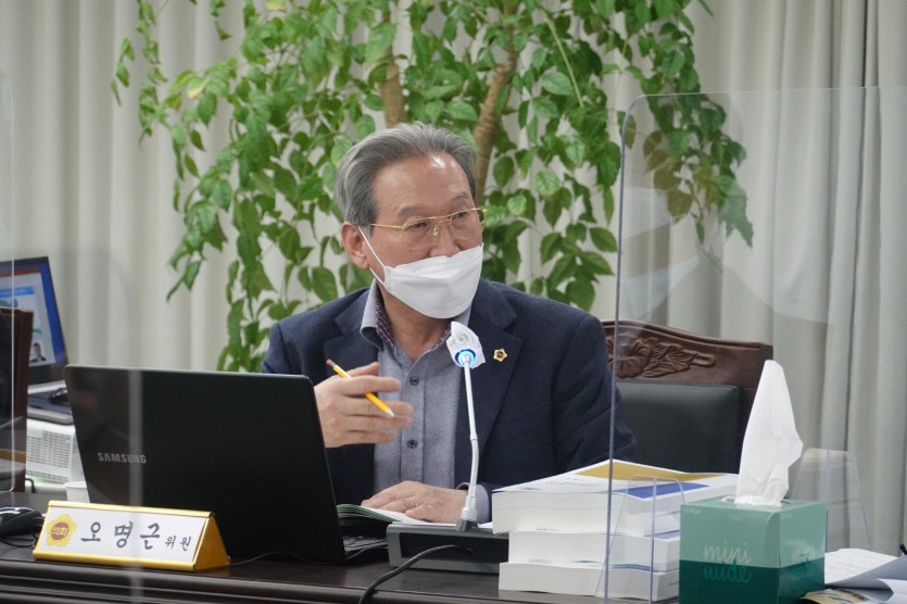 (행감_교통) 오명근-도내 31개 시·군의 주차환경이 개선될 수 있도록 노력 당부.jpg