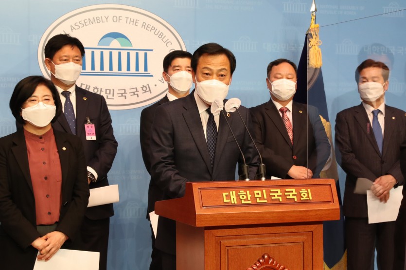 201117 장현국 의장, 지방의회법 제정 촉구 기자회견 실시 (1).jpg