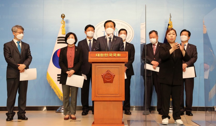 201117 장현국 의장, 지방의회법 제정 촉구 기자회견 실시 (2).jpg