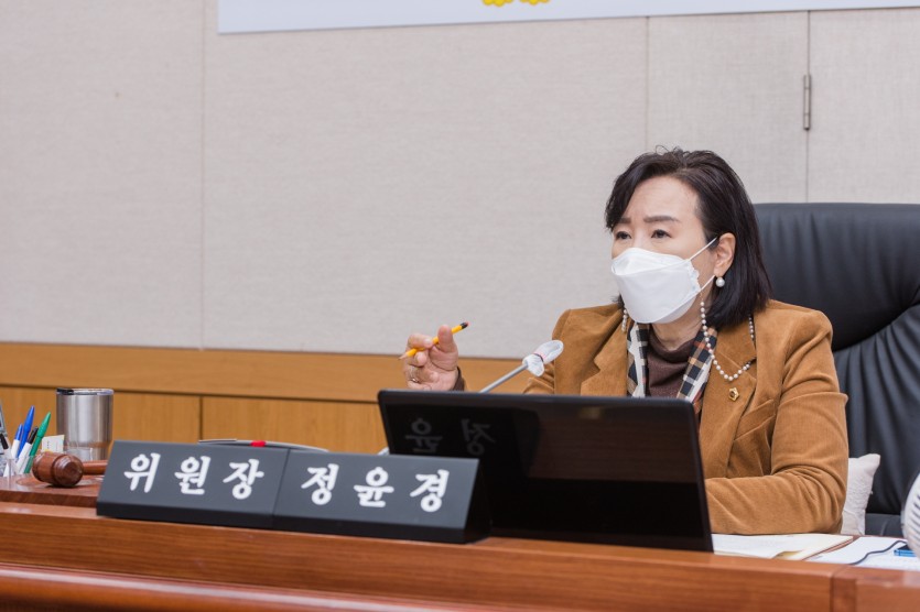 201123 교육기획위원회 내년 예산 15조 9,219억 원 심의 (3).jpg