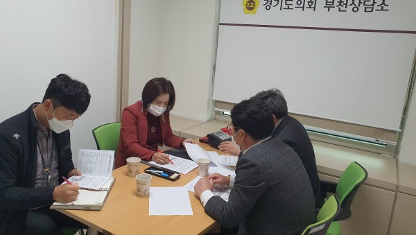 201102권정선의원,경기도교육청 북부청사 대민서비스 공간조성 추진 업무보고사진1.jpeg