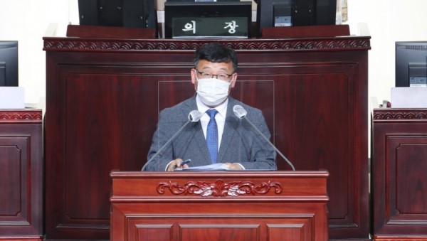 201104 장대석 의원, 복지정책 비롯 도정 및 교육 행정 현안 질문 (1).jpg