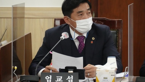 201111 엄교섭 의원, 물류단지 인근 건설교통인프라 구축 연구용역 추진 제안.jpg