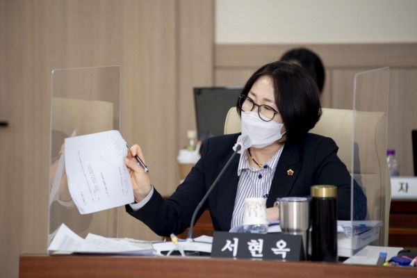 201117 서현옥 의원, 소방학교 교육장비 노후화 및 민방위 물품 합리적 구매방안 마련 주문 (1).JPG