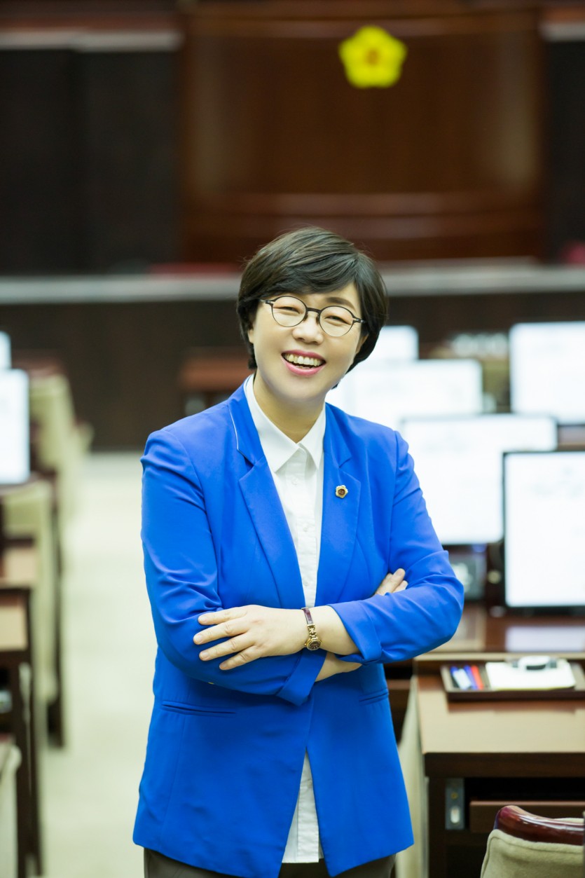 201228  박옥분 의원, 안전하고 친환경적인 천천어린이공원 재탄생 환영1.jpg