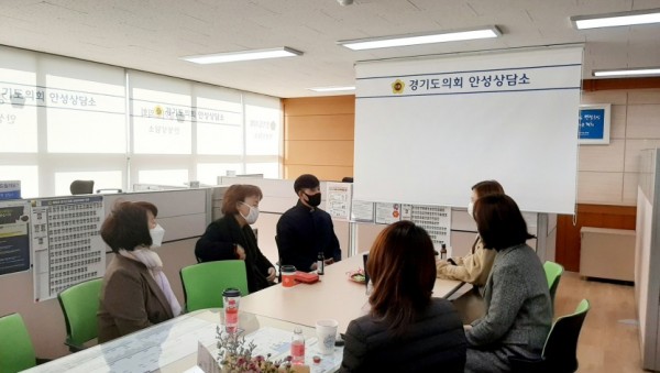201211 경기도의회 안성상담소, 안성시어린이집 운영관련 정담회 개최 (1).jpg