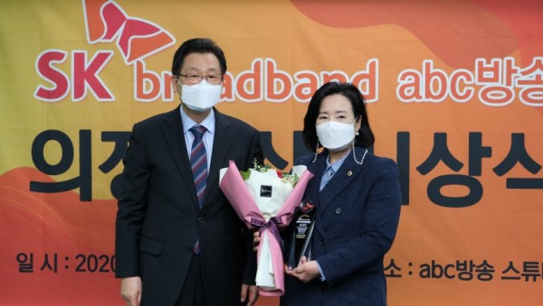 정윤경 의원.jpg