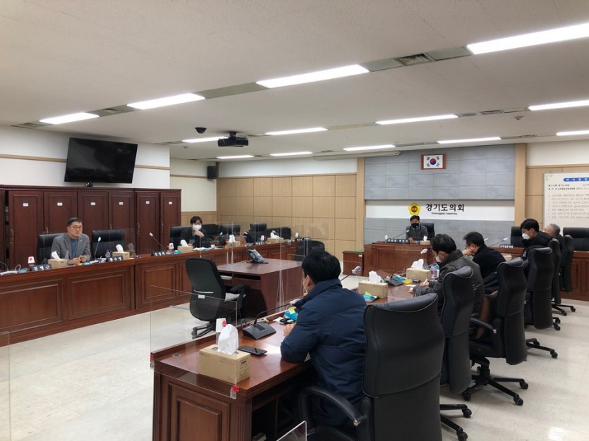 210107 최만식 의원, 독립야구 관계자 정담회 실시.jpg