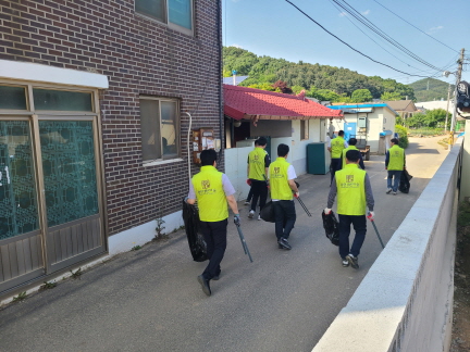 c82aeb3783181f2a767633c06f88f800_1684901797_0084.jpg