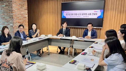 [크기변환]250812 허원·김일중 의원, 이천교육지원청 통근버스 개통식·신규자 소통간담회 참석 (3).jpg