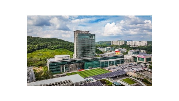 [크기변환]4. 용인특례시청사 전경.jpg