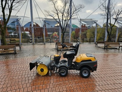 [크기변환]5-2. 동백호수공원에 배치한 제설차량.jpeg