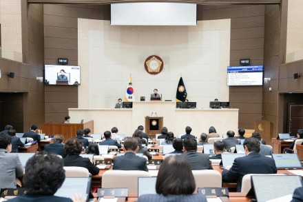 [크기변환]20251216 용인특례시의회, 제298회 임시회 개회(1).jpg