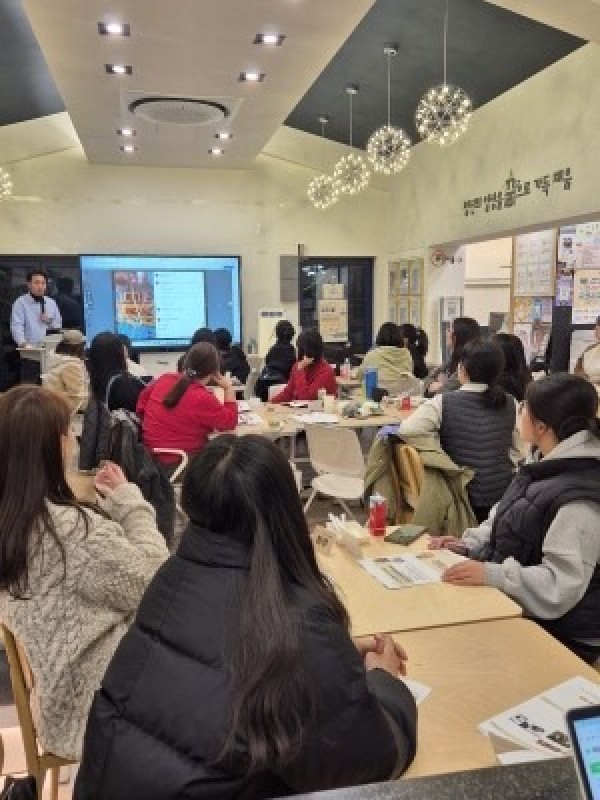 3. 창작에서 전시까지 이천 청년기획자 양성과정 50일 여정 마무리1.jpg